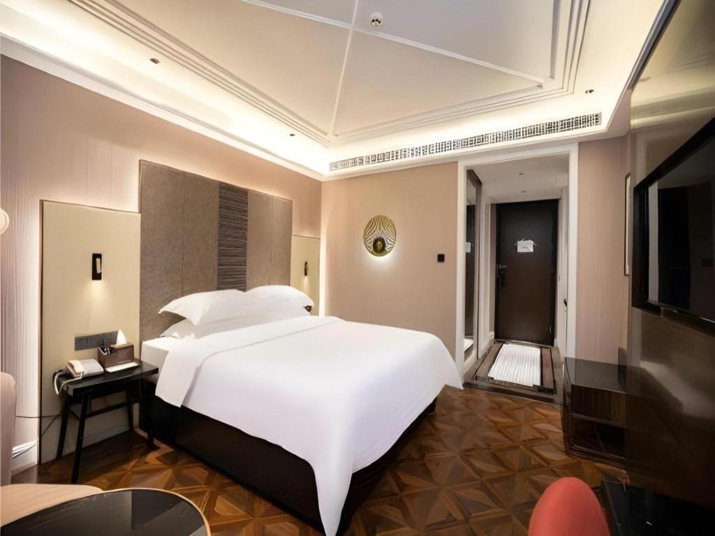 Metropolo Hotel Wuchuang Jiangtan Jiyuqiao Metro Station Ухан Екстериор снимка