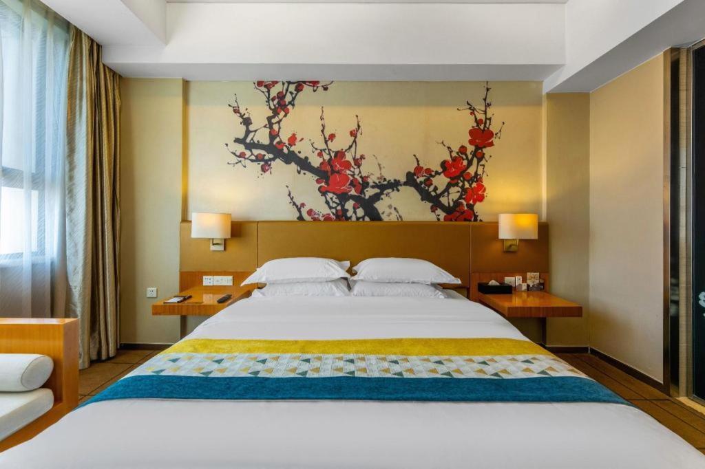 Metropolo Hotel Wuchuang Jiangtan Jiyuqiao Metro Station Ухан Екстериор снимка