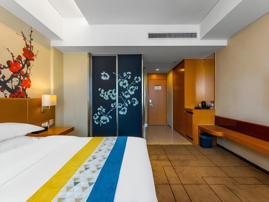 Metropolo Hotel Wuchuang Jiangtan Jiyuqiao Metro Station Ухан Екстериор снимка