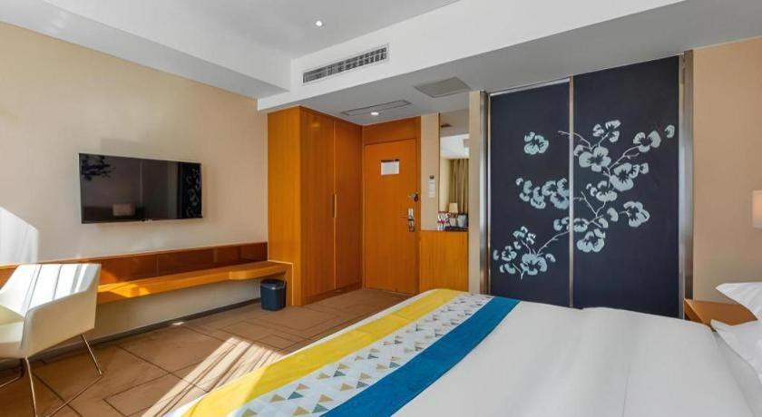 Metropolo Hotel Wuchuang Jiangtan Jiyuqiao Metro Station Ухан Екстериор снимка