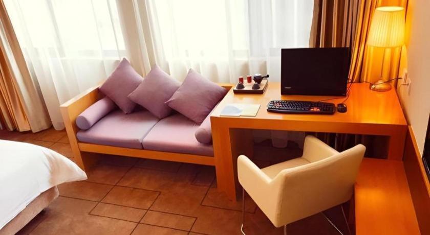 Metropolo Hotel Wuchuang Jiangtan Jiyuqiao Metro Station Ухан Екстериор снимка