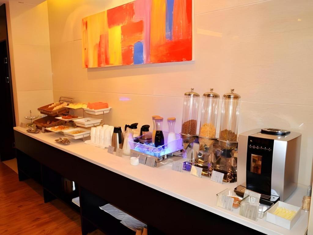 Metropolo Hotel Wuchuang Jiangtan Jiyuqiao Metro Station Ухан Екстериор снимка
